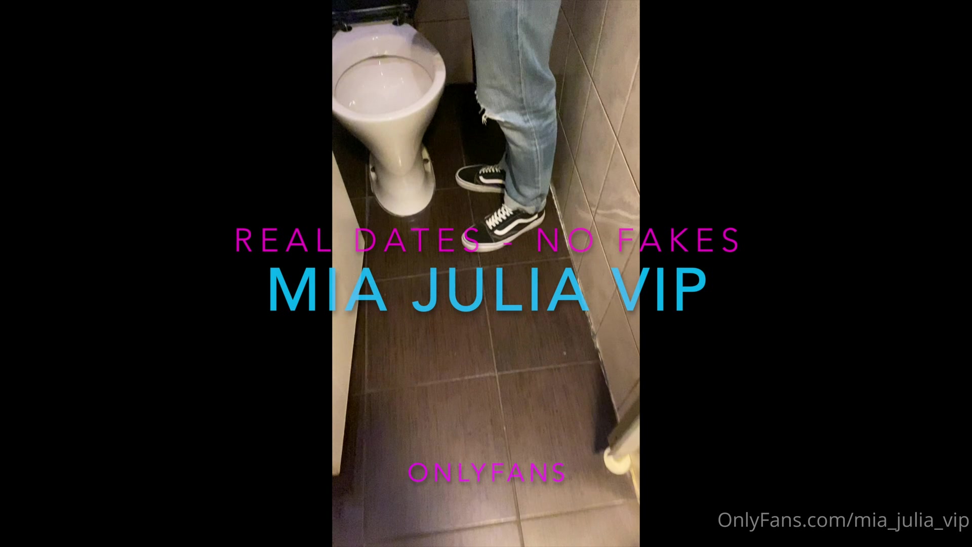 Mia Julia Onlyfans Public